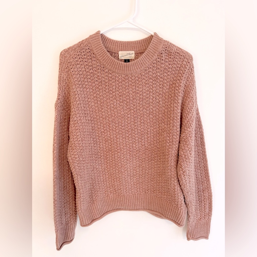 Super cute pink womens sweater from Universal Thread! Size Small! Super Soft